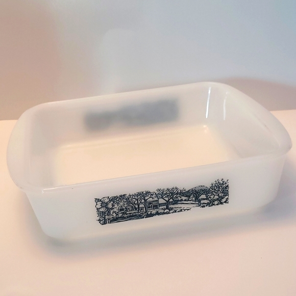 Vintage Glasbake CABIN IN THE WOODS Casserole Dish 8" Square J2428 Milk Glass - Picture 1 of 9